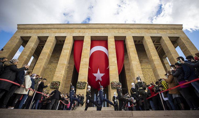 Siyasilerden 10 Kasım mesajı