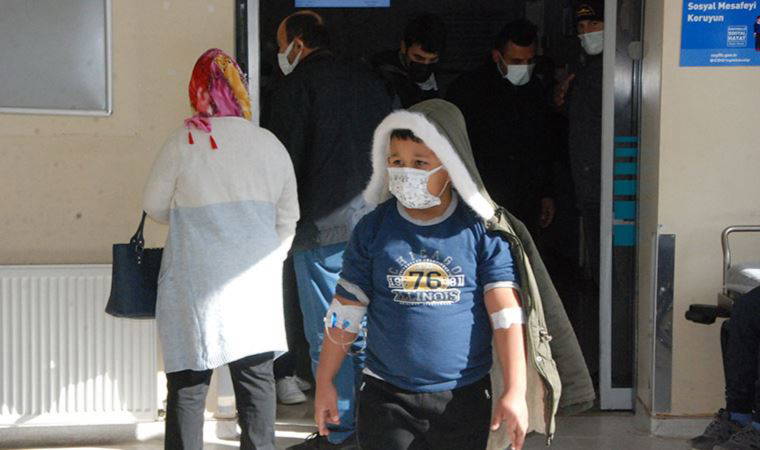 Bartın'da 72 öğrenci zehirlenme şüphesiyle hastaneye kaldırıldı