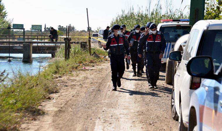 Adana'da, kanalda boğazı kesilmiş ayaklarına taş bağlı ceset bulundu