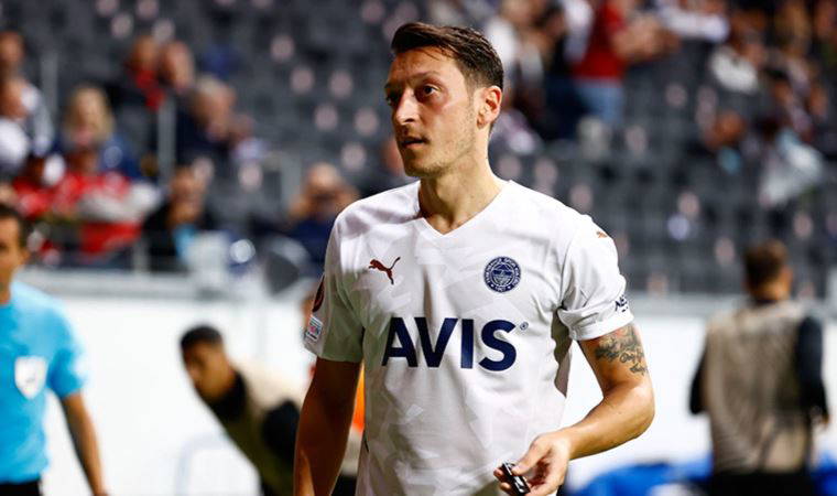 Mesut Özil'den dikkat çeken paylaşım