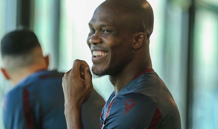 Trabzonspor'da Nwakaeme'ye yeni sözleşme!