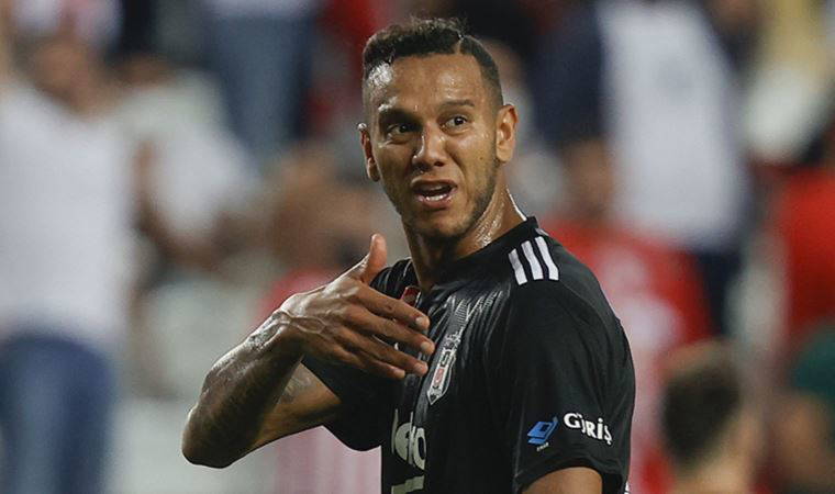 Josef de Souza, A Milli Takım formasını giyerek desteğini paylaştı