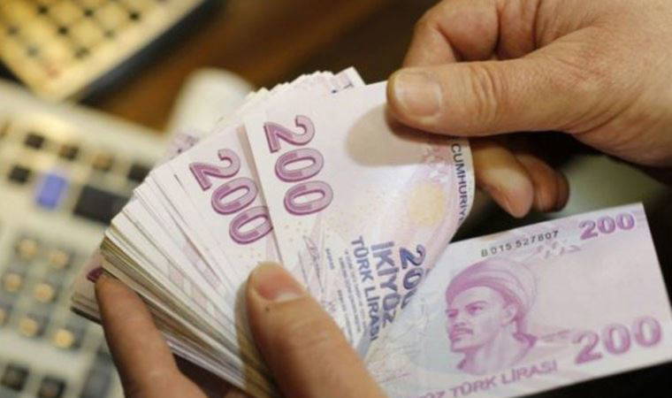 Faiz kararının 5 dakika gecikmeli açıklanmasına tepki