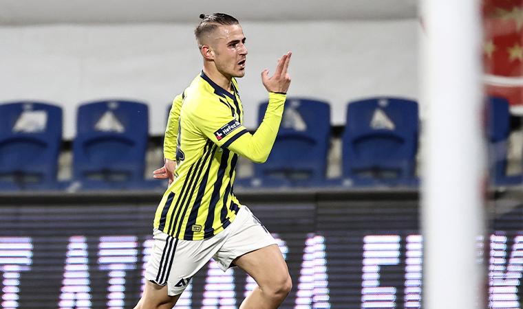Fenerbahçe'de Pelkas ile yollar ayrılıyor