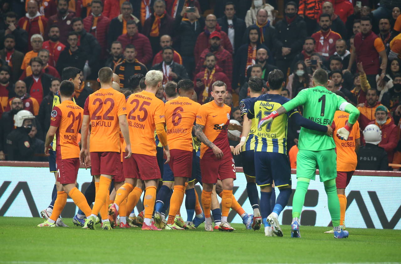 Rıdvan Dilmen'den Galatasaray eleştirisi: Bu golü 1-0 önde olan takım yemez