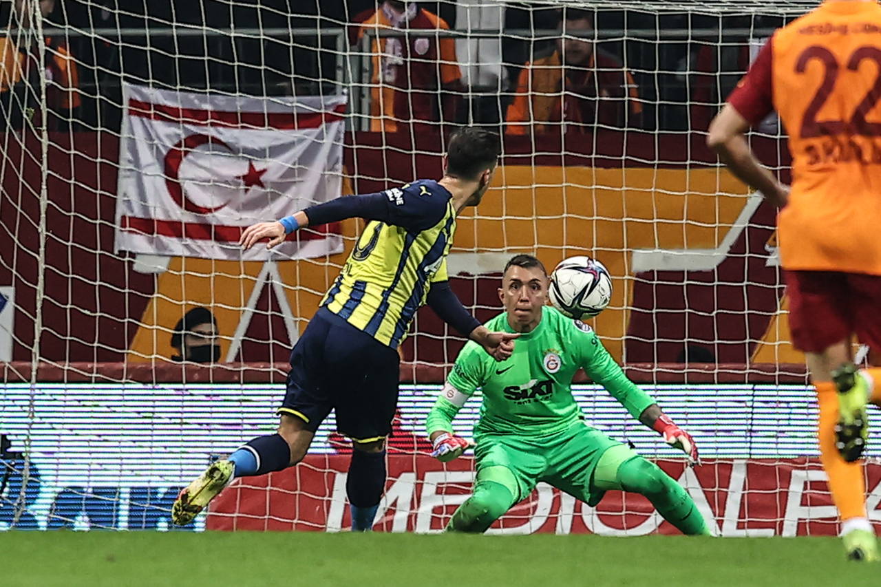 Galatasaray-Fenerbahçe derbisi Avrupa basınında