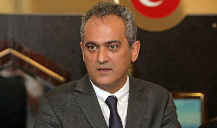 İktidarın sendikasından Milli Eğitim Bakanı Mahmut Özer'e rest