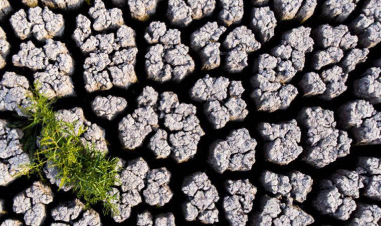 Marmara Gölü'nden bilim kurgu filmlerini aratmayan manzara