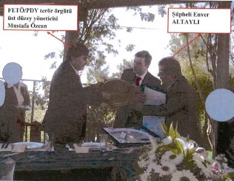 Enver Altaylı'nın FETÖ'nün ikinci ismiyle fotoğrafları çıktı