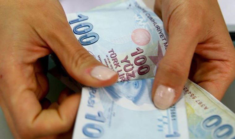 Hazine  4,5 milyar lira borçlandı