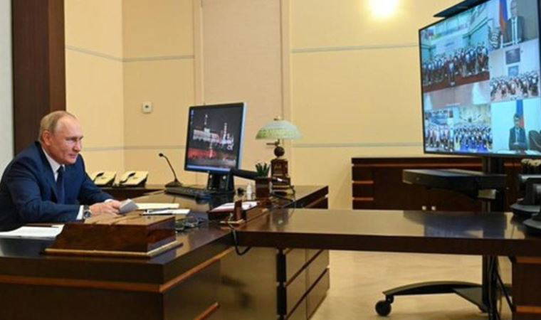 Putin, Soçi’deki üçlü zirvenin ardından Güvenlik Konseyi’ni topladı