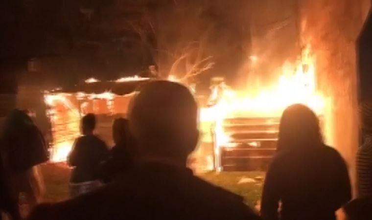 Lodosun etkisiyle büyüyen yangın paniğe neden oldu