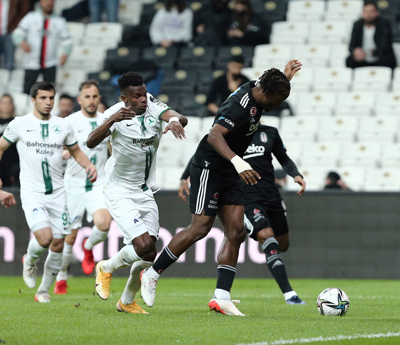 Beşiktaş, Giresunspor'a farklı yenildi! | Beşiktaş 0-4 Giresunspor