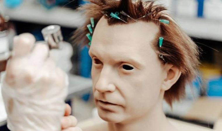 İnsansı robota yüzünü veren gönüllüye 200 bin dolar verilecek