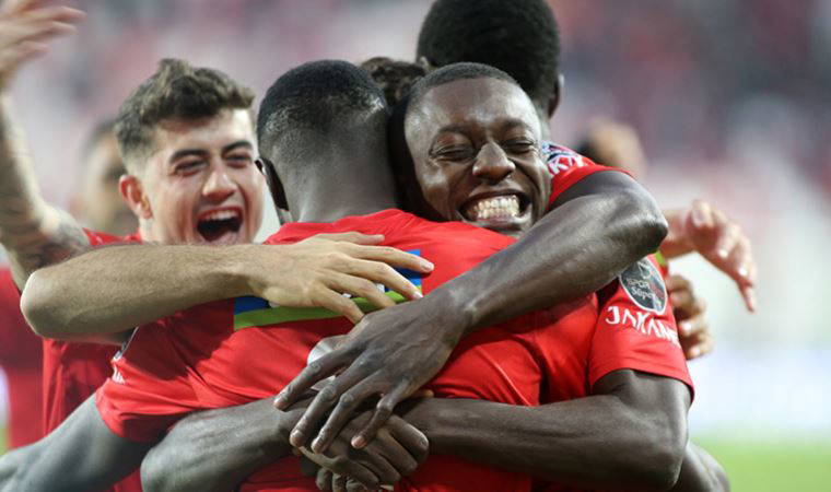 Yatabare attı Sivasspor farka koştu!