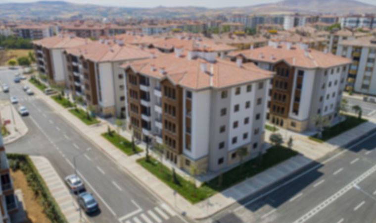 TOKİ, ödemelerin yapılmadığı gerekçesiyle yurttaşlardan anahtarları istedi