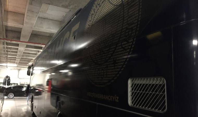 Fenerbahçe otobüsüne taşlı saldırı