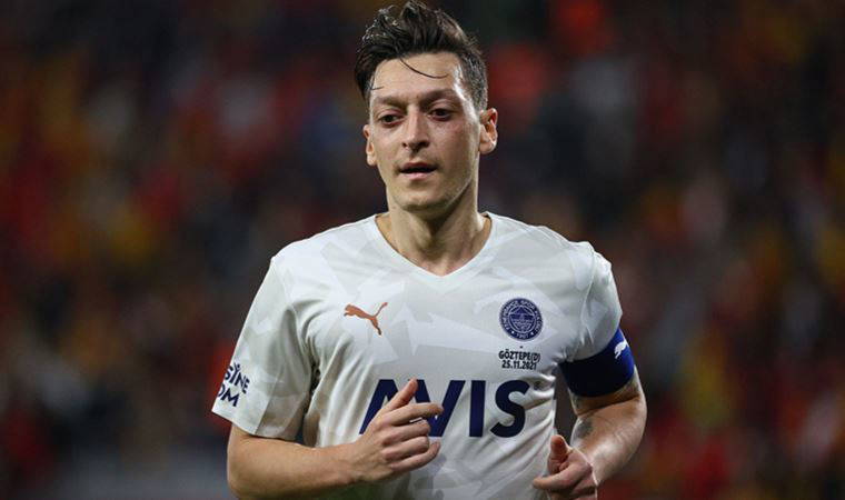 Serdar Ali Çelikler'den Mesut Özil'e sert eleştiri