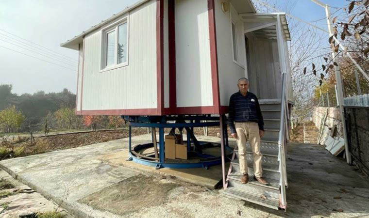 360 derece dönebilen prefabrik ev yaptı: 'Dönerek çay içmek misafirlerin hoşuna gidiyor'