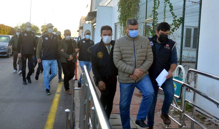 Adana ve Bingöl'de FETÖ operasyonu: 8 gözaltı