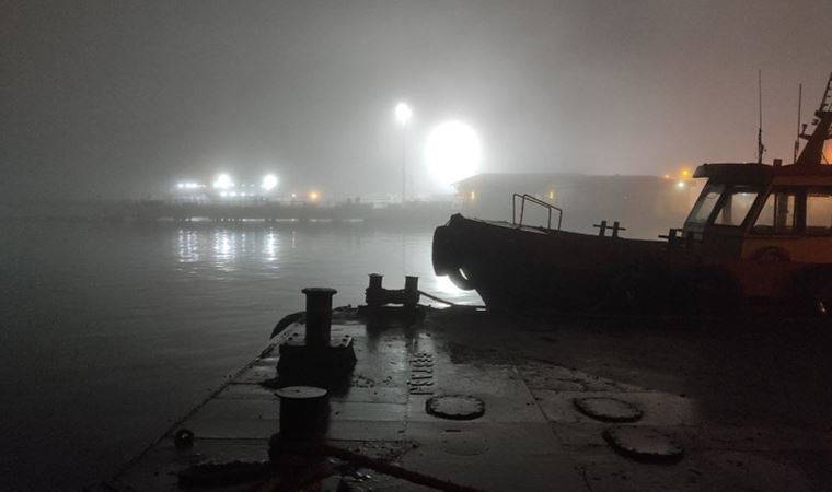 Çanakkale Boğazı sis nedeniyle gemi trafiğine kapatıldı