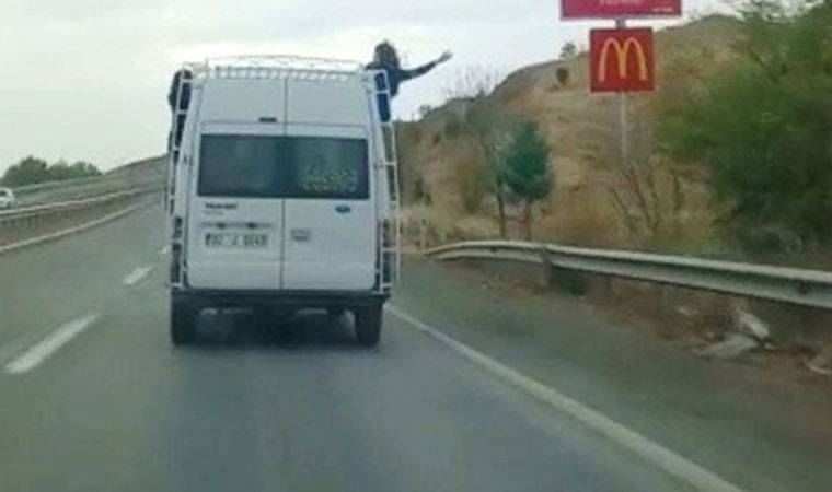 Okul servisinde akılalmaz anlar