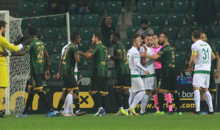 Bursaspor: Kocaelispor taraftarının saldırısını kınıyoruz