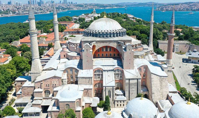 İstanbul Valiliği'nden Ayasofya'da Atatürk'e ret!