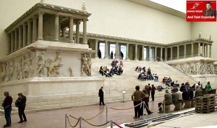 Zeus Sunağı asıl vatanı olan Bergama'ya dönecektir