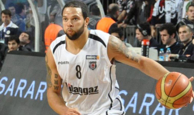 Deron Williams, eski NFL yıldızı Frank Gore ile boks maçına çıkacak