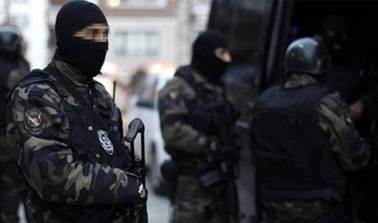 'Bakanlığa FETÖ Operasyonu: Üst düzey yönetici görevden alındı'