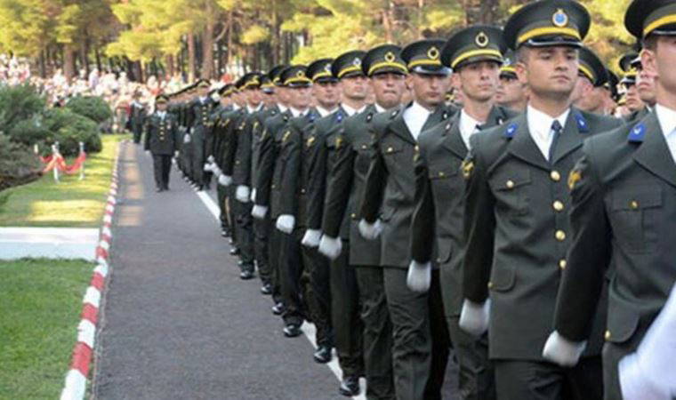 Subaylığa geçiş yönetmeliğinde değişiklik: ‘Evli olmama’ şartı kaldırıldı