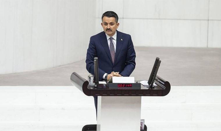 CHP'li Özer, Pakdemirli'ye rüşvet dosyası verdi: 