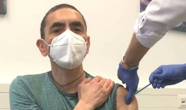 'Aşı olmadı' denmişti: Uğur Şahin'den iddialara fotoğraflı yanıt