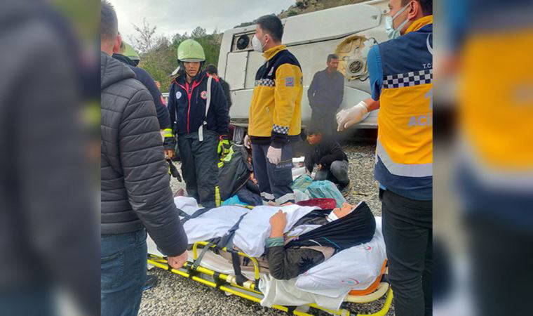 Denizli'de midibüs kazası: Çok sayıda yaralı var