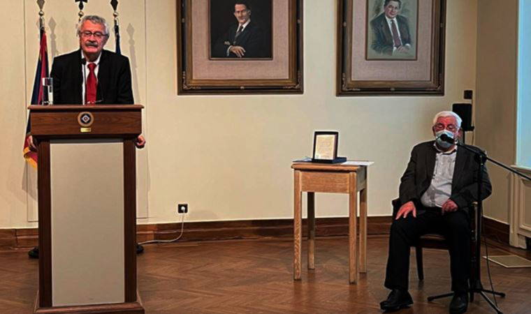 Dünya İnsan Hakları Günü’nde Bülent Tanık’a Barış ödülü