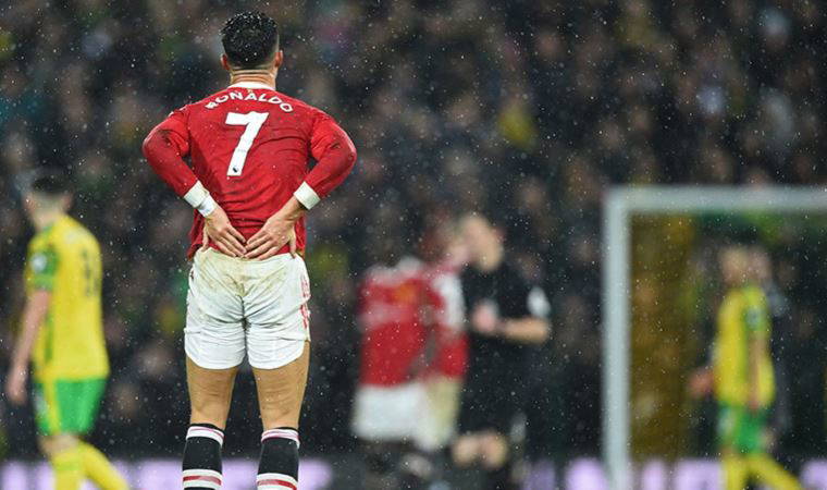 Manchester United, İngiltere genelindeki Covid-19'un sıkıntısını çekiyor