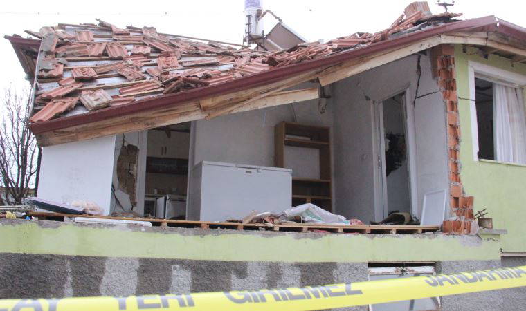 Çay demlerken patlama oldu, yaşlı çift ölümden döndü