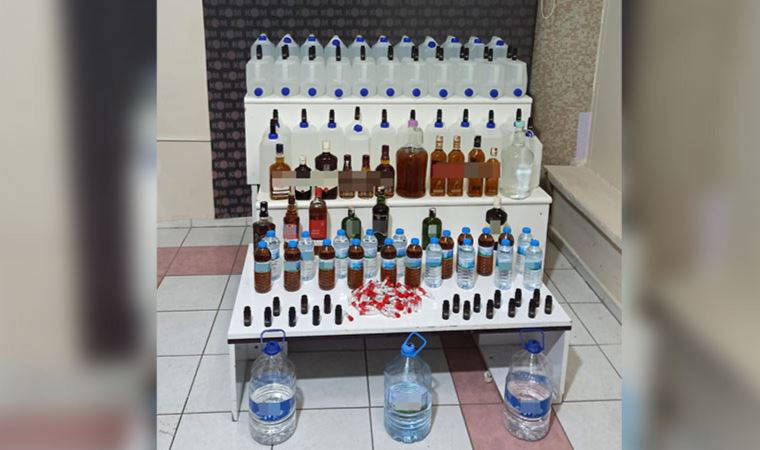 Aracındaki şişeler ele verdi: 170 litre sahte alkol ele geçirildi