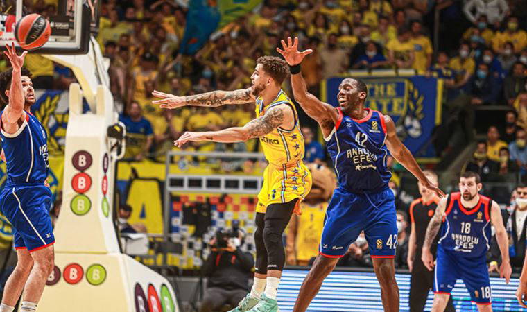 Anadolu Efes, Maccabi Tel Aviv deplasmanında galip