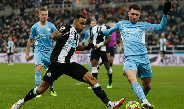 Manchester City Premier Lig'de liderliğini sürdürdü