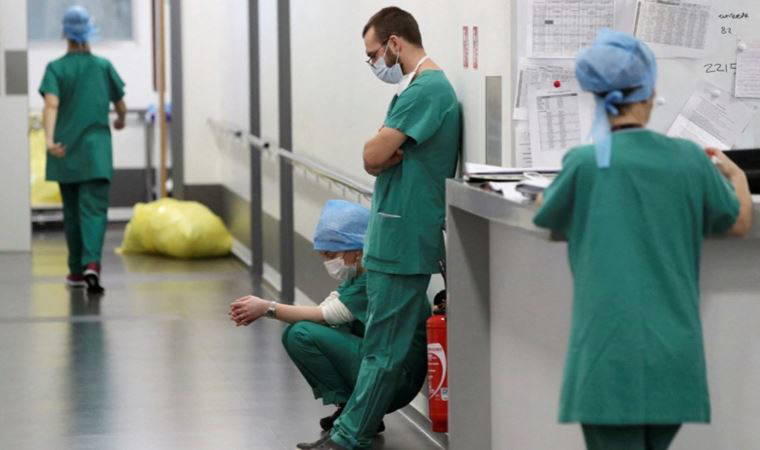 The U.S. announces first recorded Omicron-related death