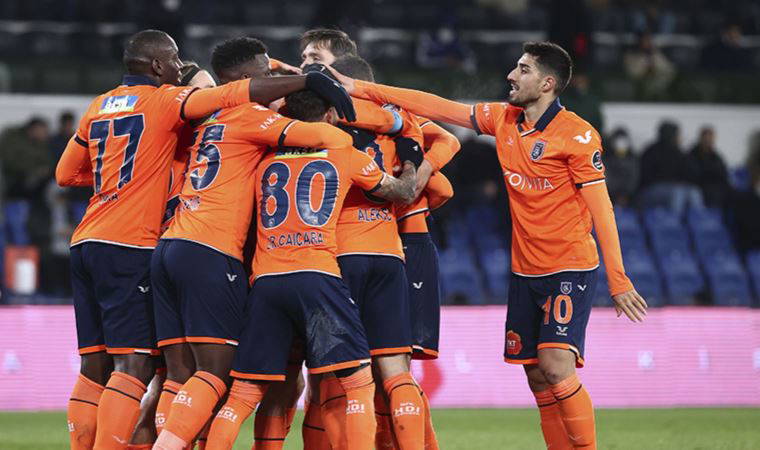 Medipol Başakşehir yarın lider Trabzonspor'a konuk olacak