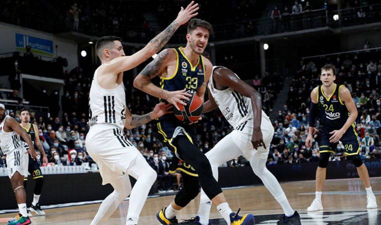 De Colo'nun elinde kırık, Vesely'nin ayağında bağ yaralanması tespit edildi