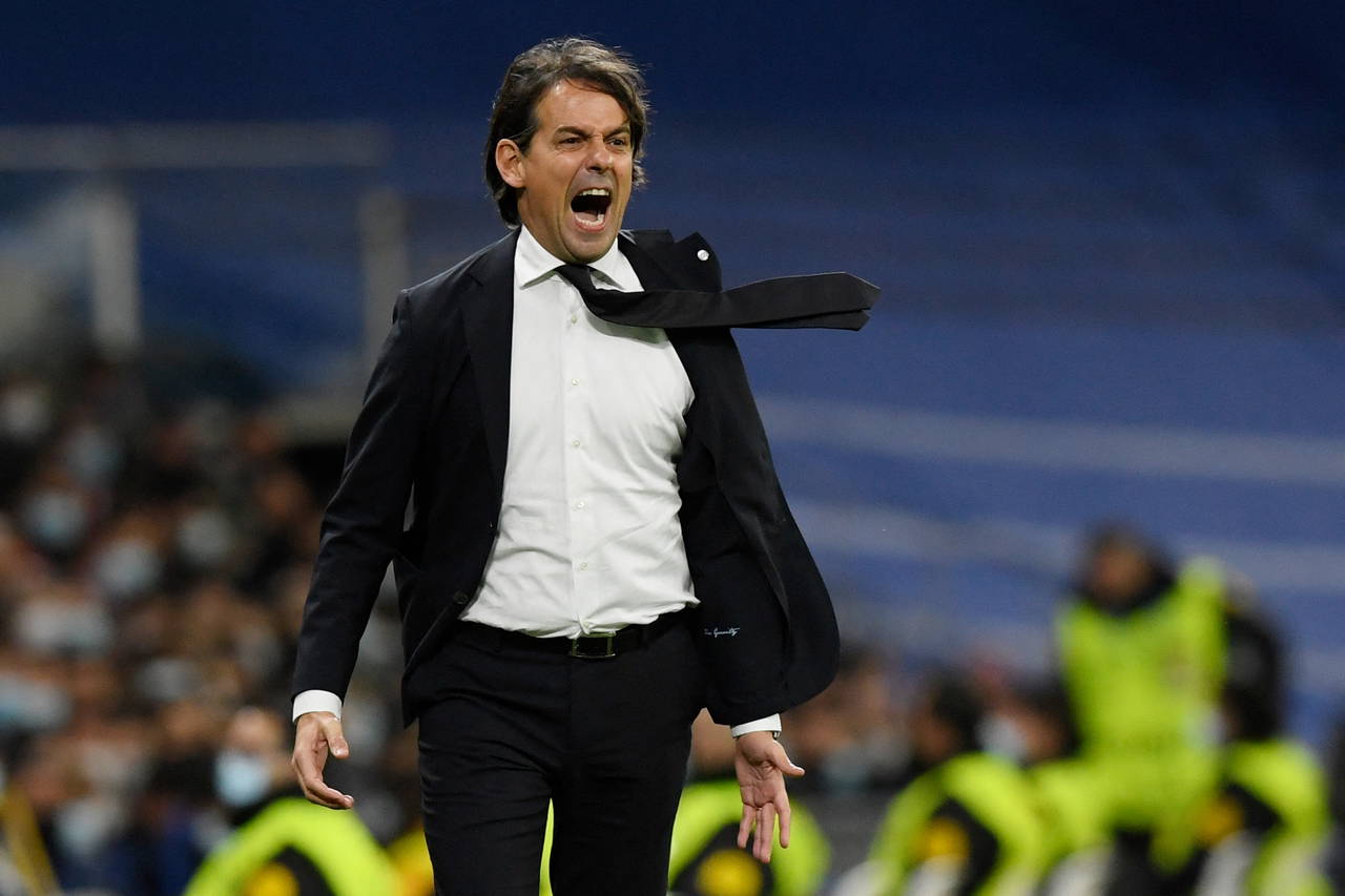 Serie A'nın Türk yıldızı Hakan Çalhanoğlu Milan'dan İnter'e transferini anlattı