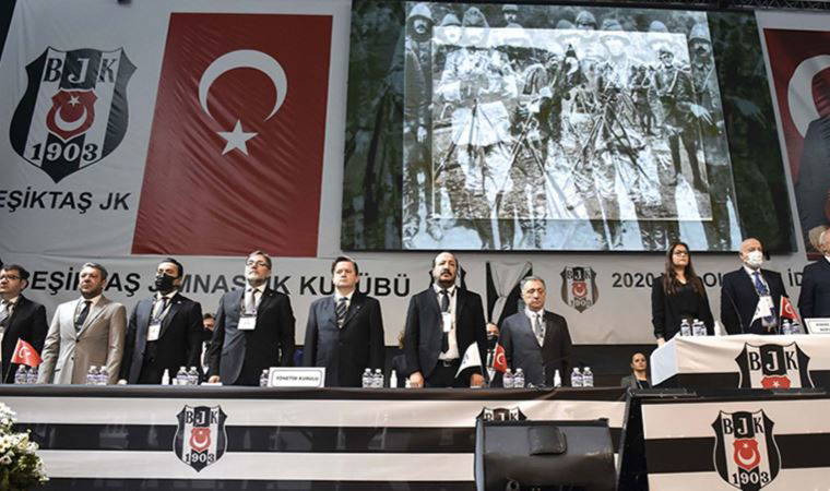 Beşiktaş'ta Ahmet Nur Çebi yönetimi ibra edildi