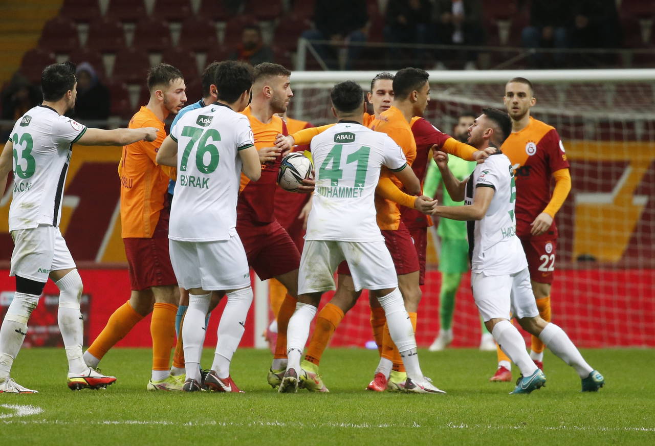 Denizlispor'dan tarihi başarı: Galatasaray'ı penaltılarda elediler