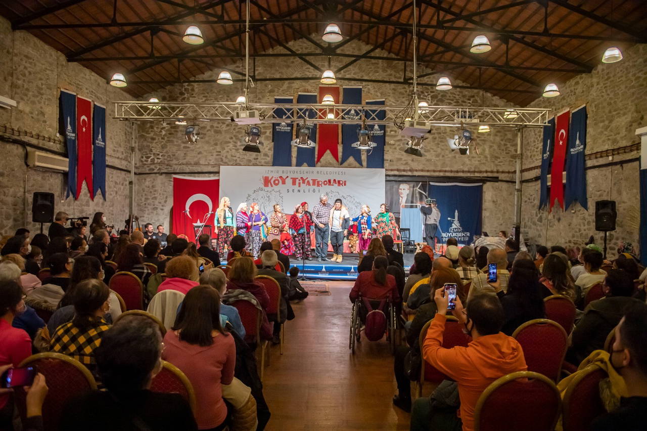Türkiye’nin köy tiyatroları İzmir’de buluşacak