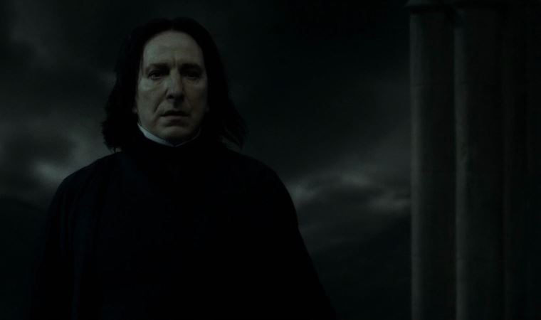 Alan Rickman, Harry Potter'da Snape'in gerçek doğasını bilen tek kişiydi