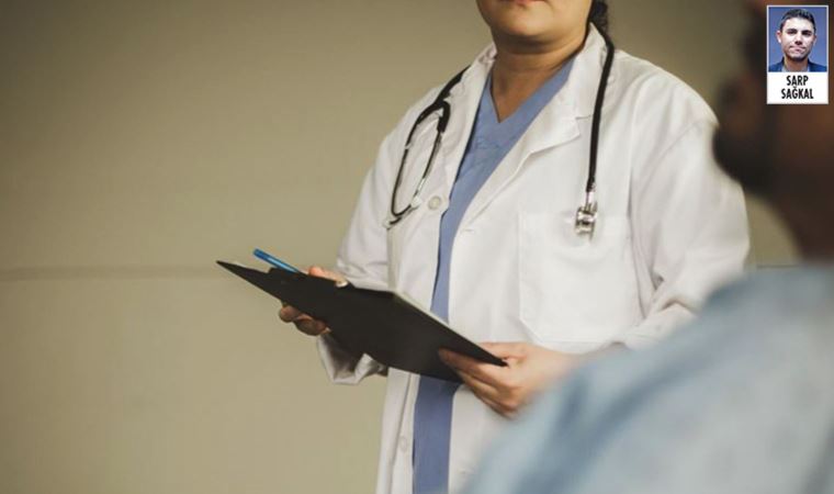 Hükümet, ebe ve hemşirelerin zam dışı kaldığı düzenleme getirdi